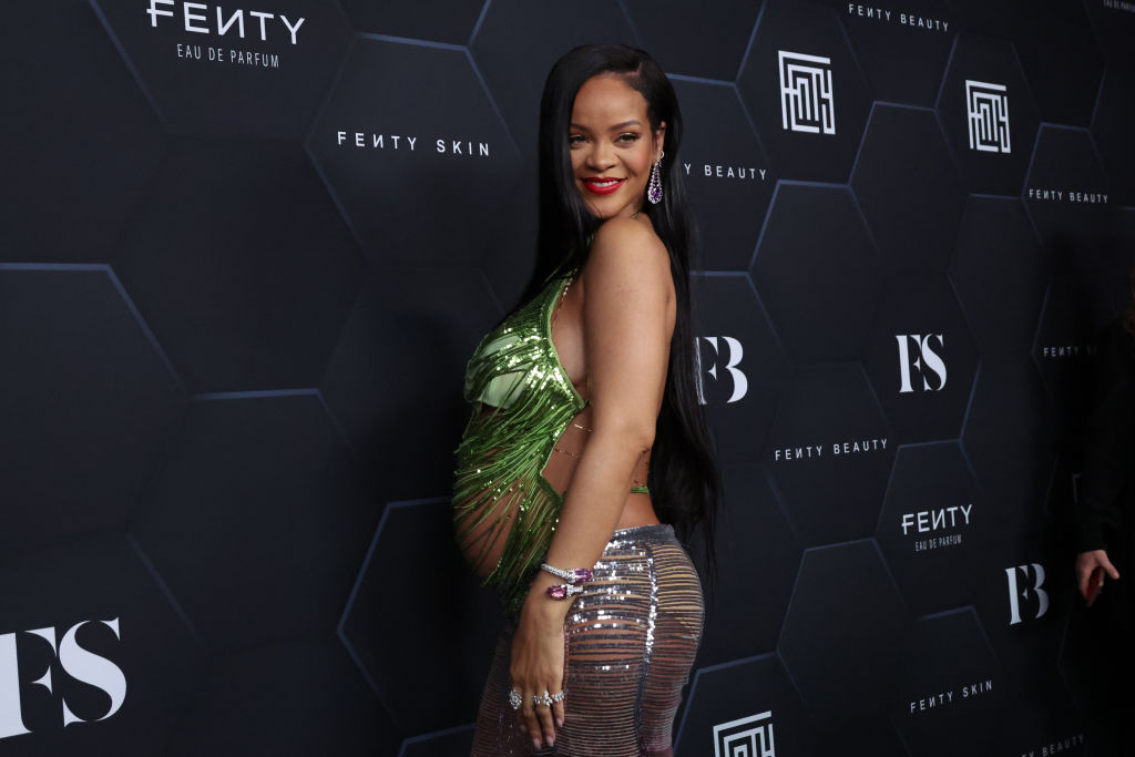 5 looks de impacto de Rihanna na gravidez para se inspirar