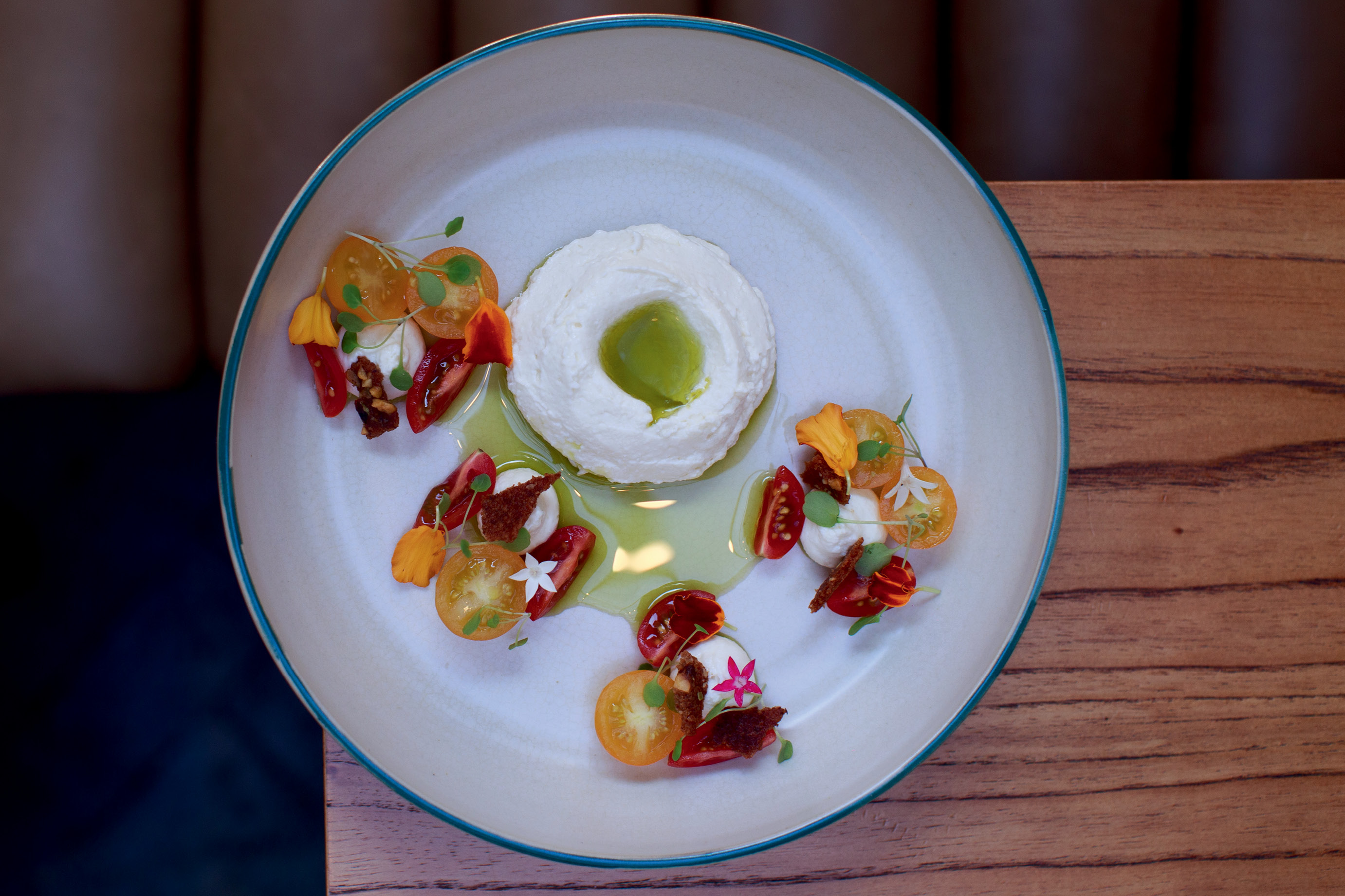 Receber Nelita - Burrata, menta e pistache