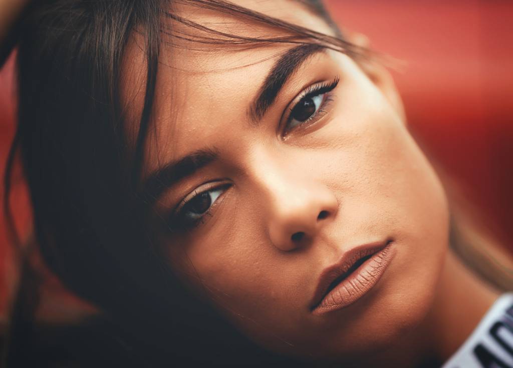 Os cuidados necessários para sobrancelhas bonitas e saudáveis