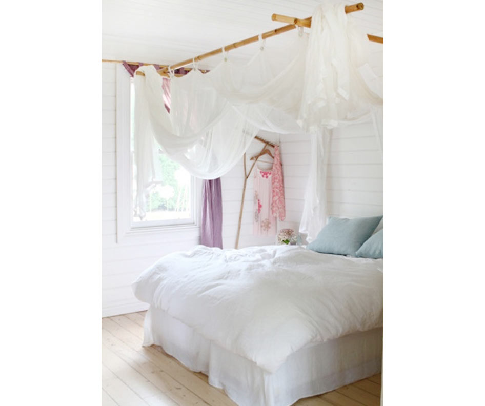 01-como-instalar-um-mosquiteiro-na-cama