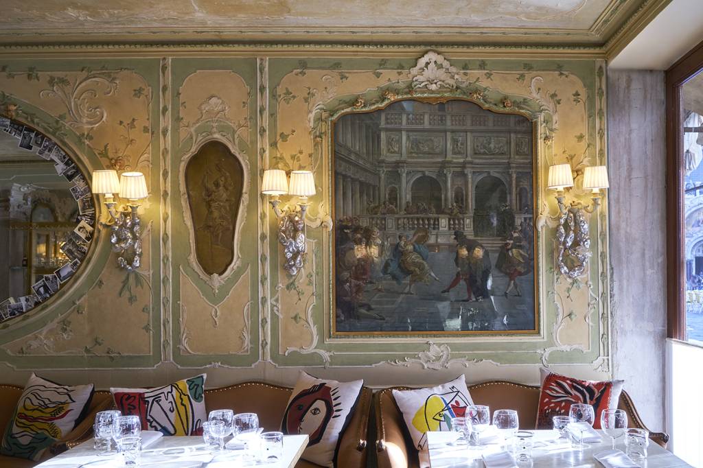 Philippe Starck leva fantasia a restaurante clássico em Veneza