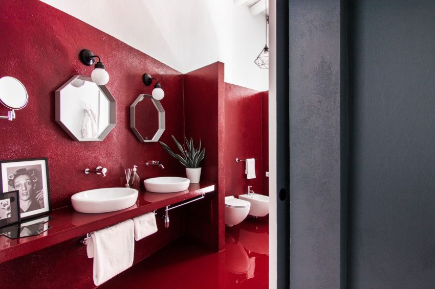 05-casa-com-cores-intensas-e-cheia-de-surpresas-no-decor
