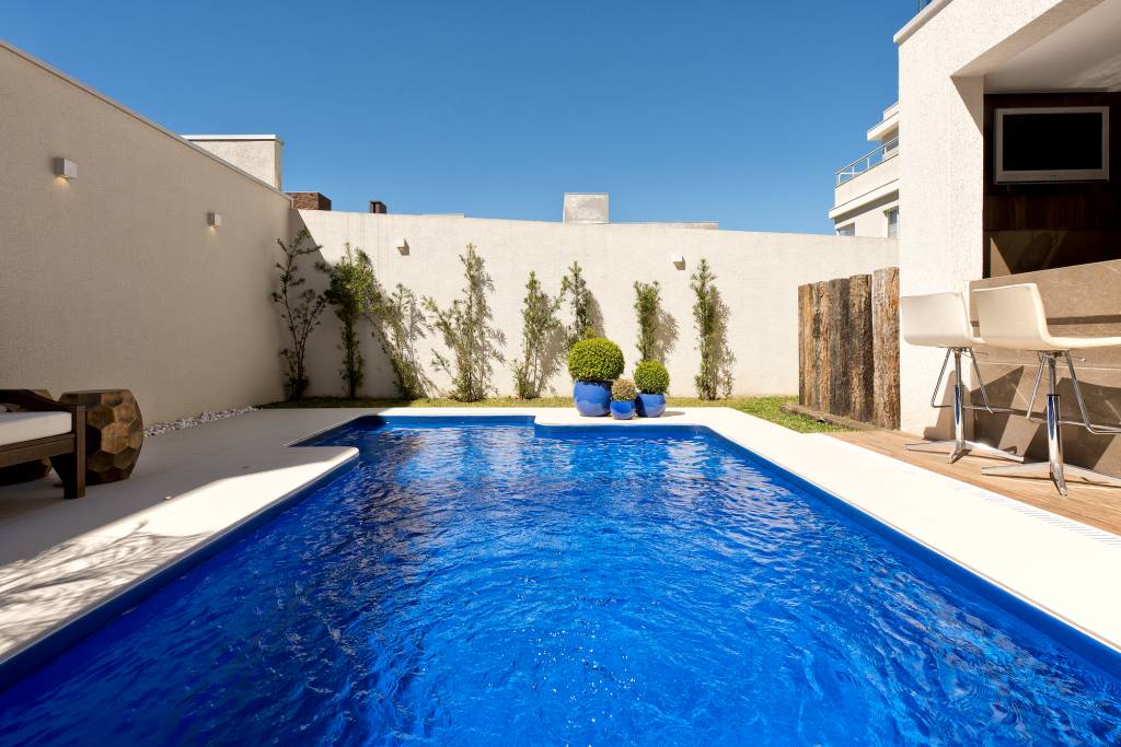 17-casa-curitiba-contemporanea-piscina 17-casa-curitiba-contemporanea-piscina