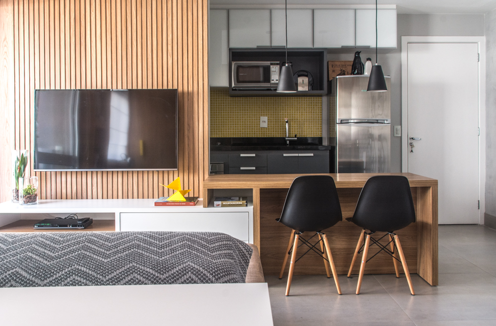 Apartamento de 62 m² ganha visual moderno e áreas integradas