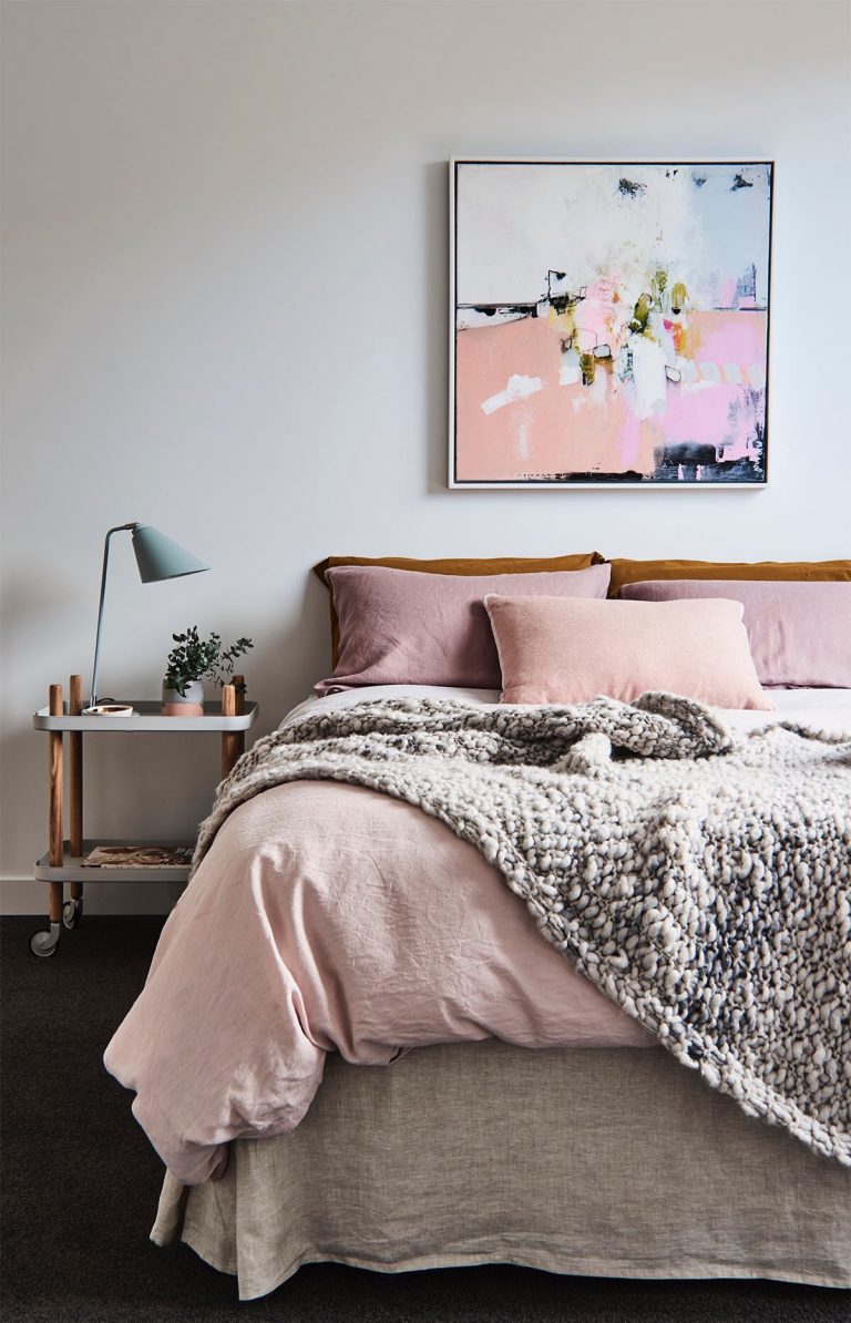 3-cores-tendência-sala-com-rosa-claro