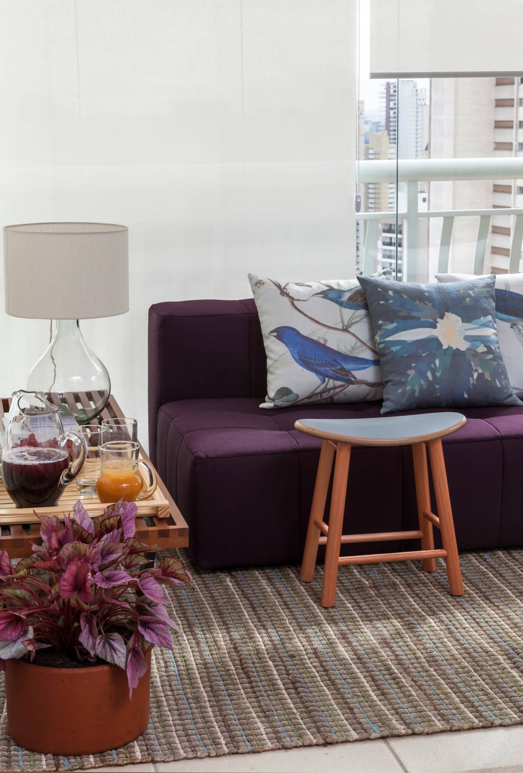 3-varanda-com-churrasqueira-decor-alegre