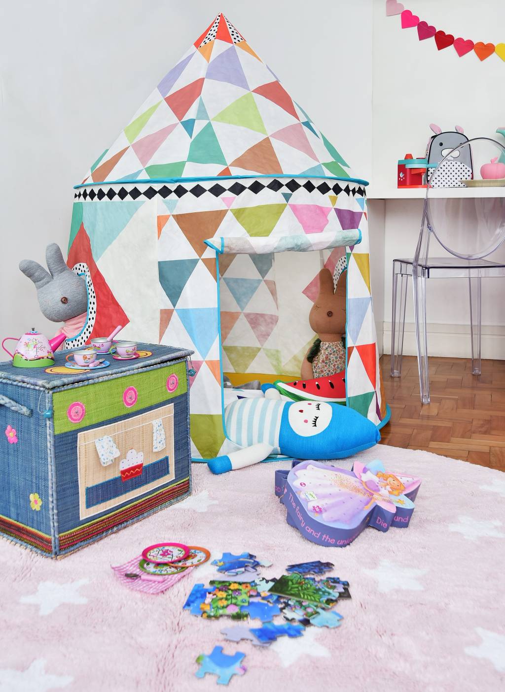 5-inspiracao-do-dia-quarto-infantil-colorido-com-area-destinada-a-diversao