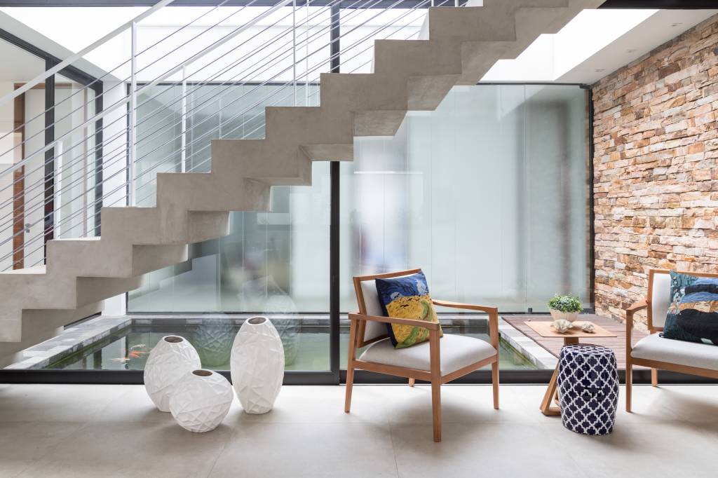 7-Casa em Campinas tem arquitetura minimalista e luz natural abundante