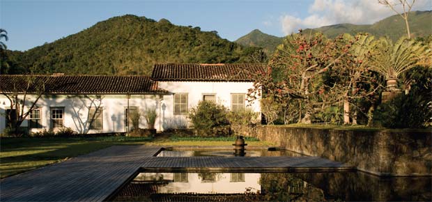 casa-de-fazenda-paisagismo-burle-marx
