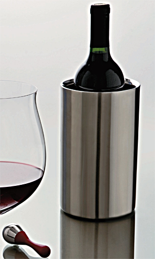 Utensílios ajudam a incrementar o serviço, como o balde para vinho de inox …