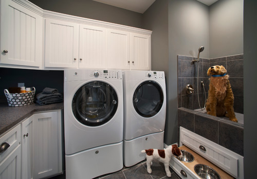 craftsman-laundry-room