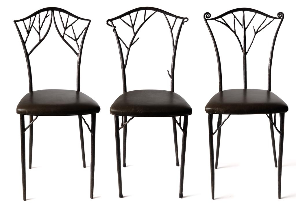 EMERY-&-CIE—3-chaises-Bouillon-Racine-fer-forgé-et-cuir
