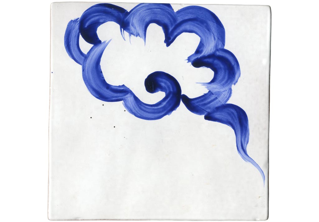 EMERY-&-CIE—Carreau-de-céramique-peint-à-la-main-motif-NUAGES-CHINOIS–1