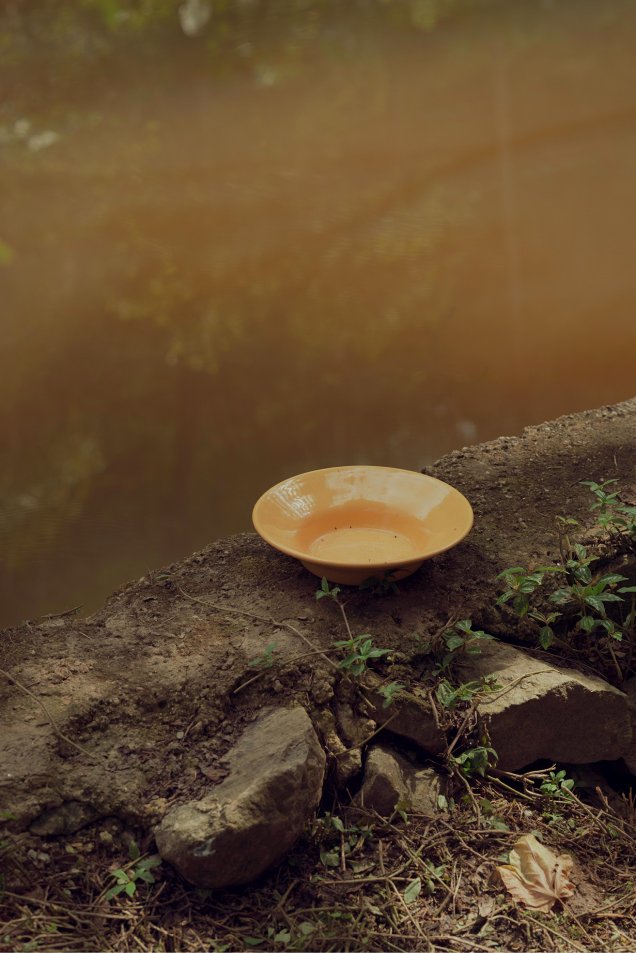 Prato onde são colocadas as oferendas à Orixá Oxum, dona dos rios e cachoeiras
