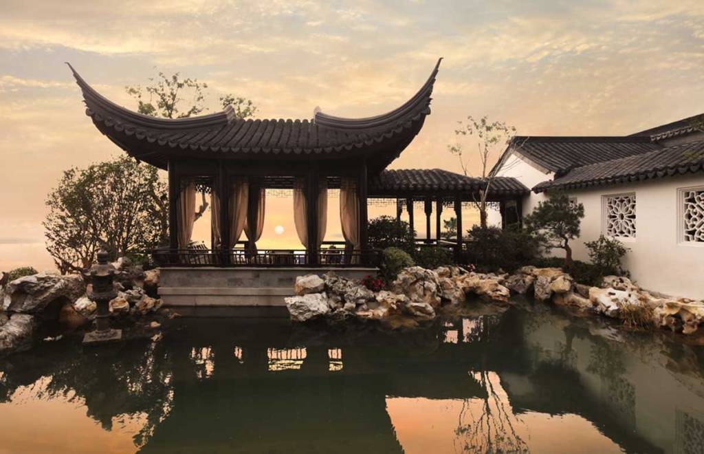 casa-mais-cara-da-China-por-do-sol-lago