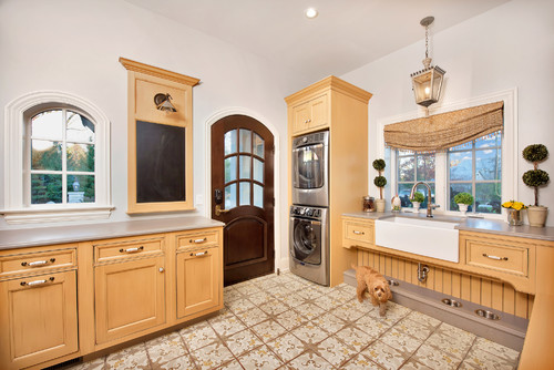 traditional-laundry-room-4