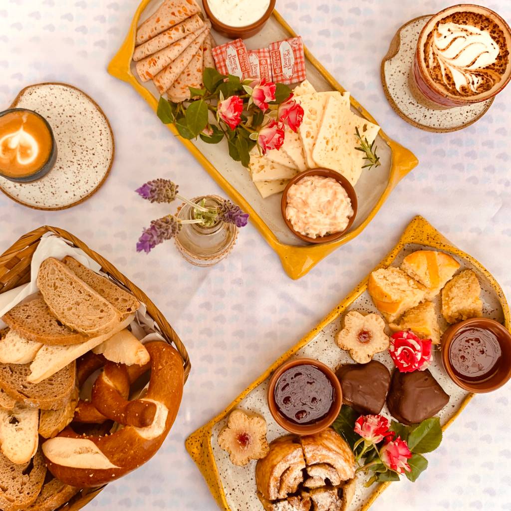 Café e chá da tarde alemão no Gansaral Café e chá da tarde alemão no Gansaral
