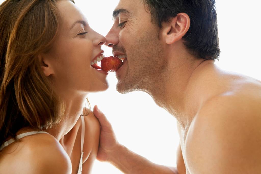 Sexo e comida? Confira dicas para apostar no fetiche