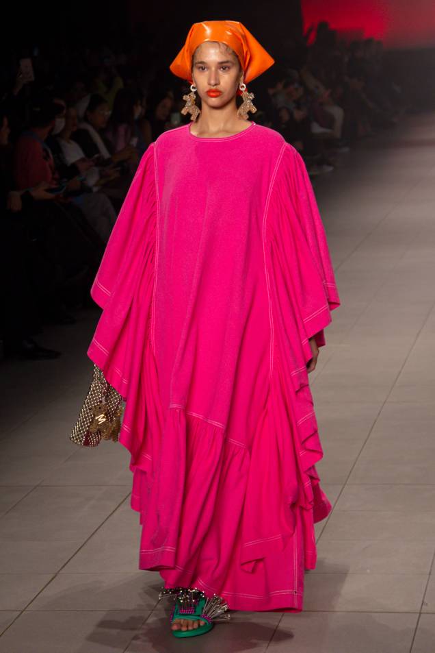 Desfile da coleção verão de Martins na SPFW 2022. Desfile da coleção verão de Martins na SPFW 2022.
