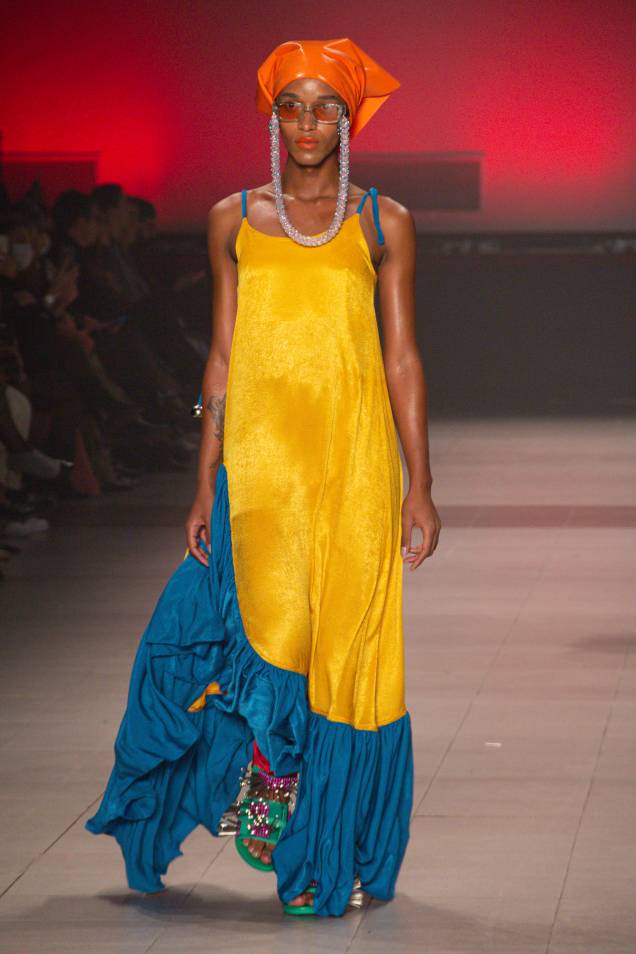 Desfile da coleção verão de Martins na SPFW 2022. Desfile da coleção verão de Martins na SPFW 2022.