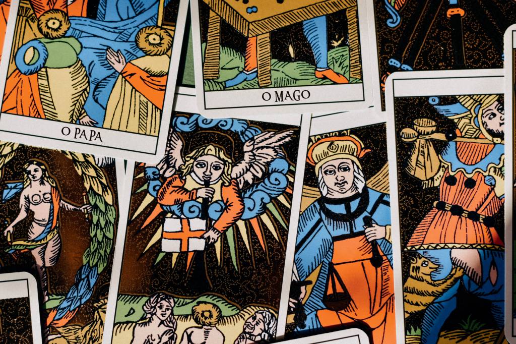 Tire a sua carta: o tarô também é autoconhecimento