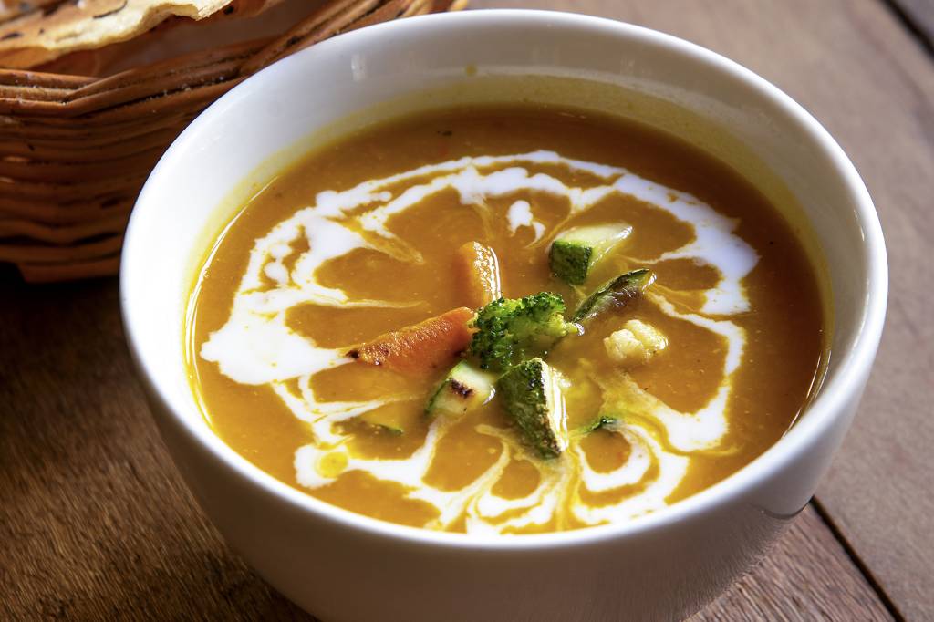 Sopa de abóbora com curry, da Mercearia do Conde Sopa de abóbora com curry, da Mercearia do Conde