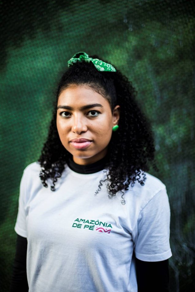Amanda Costa é ativista climática, jovem conselheira da ONU, delegada do Brasil no G20 Youth Summit e fundadora o Instituto Perifa Sustentável. Formada em Relações Internacionais, ela foi reconhecida como #Under30 na revista Forbes, TEDx Speaker e LinkedIn Top Voices e Creator, além de atuar como vice-curadora no Global Shapers, a comunidade de jovens do Fórum Econômico Mundial.