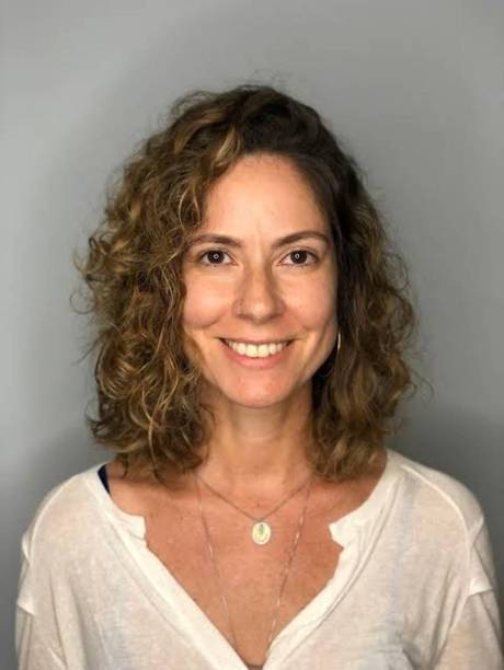 <span>A ativista ambiental, empreendedora e palestrante Fe Cortez é a idealizadora do “Menos 1 Lixo”. Preocupada com o rumo que o mundo tem tomado por conta do descarte desenfreado de lixo, Cristal tenta incentivar as pessoas a diminuírem o quanto elas descartam no seu dia a dia.</span><u></u><u></u><span> </span><u></u><u></u> <span>A ativista ambiental, empreendedora e palestrante Fe Cortez é a idealizadora do “Menos 1 Lixo”. Preocupada com o rumo que o mundo tem tomado por conta do descarte desenfreado de lixo, Cristal tenta incentivar as pessoas a diminuírem o quanto elas descartam no seu dia a dia.</span><u></u><u></u><span> </span><u></u><u></u>