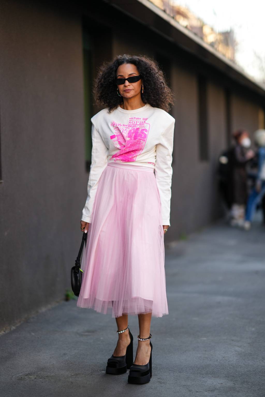 saia midi de tule saia midi de tule