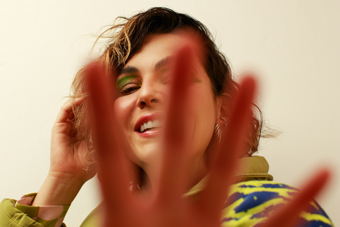 Ângulos diversos: as várias facetas de Tainá Müller