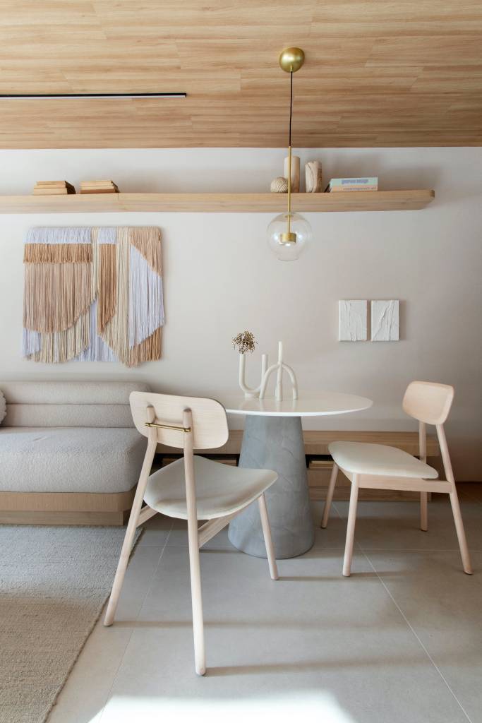 Apartamento na Gávea assinado pelo escritório NATÁLIA LEMOS ARQUITETURA _ foto 4 apartamento de tons claros