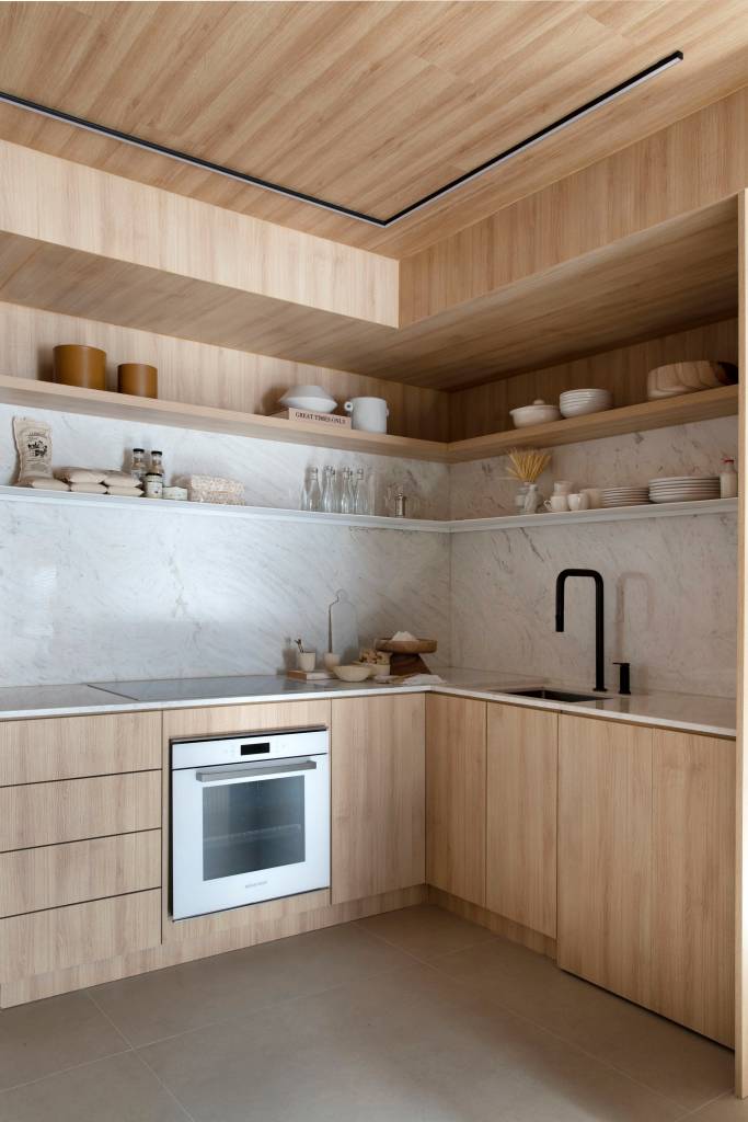 Apartamento na Gávea assinado pelo escritório NATÁLIA LEMOS ARQUITETURA _ foto 5 apartamento de tons claros