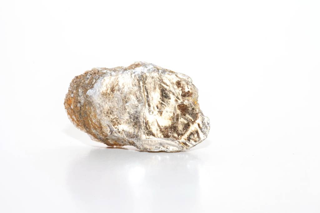 pirita-cristal Pirita atrai riqueza e abundância.