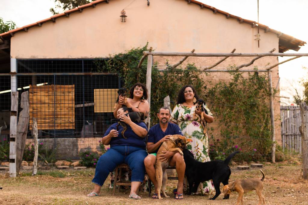 Potencializadoras Priscila Almeida – foto Helen Salomão Priscila Jesus e sua família, no sítio Ebenezér.