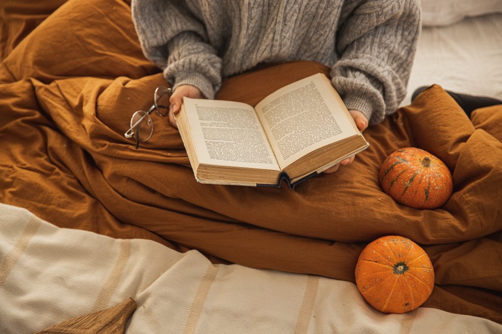 5 livros sobre bruxas para ler em outubro