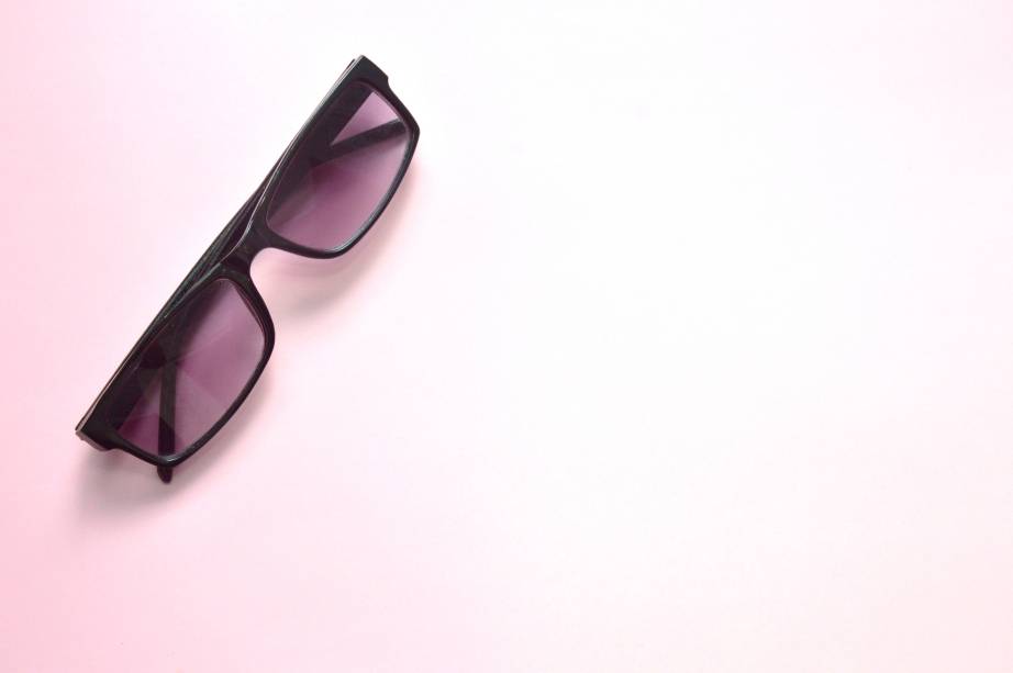 Óculos retangular tradicional. Óculos retangular tradicional.