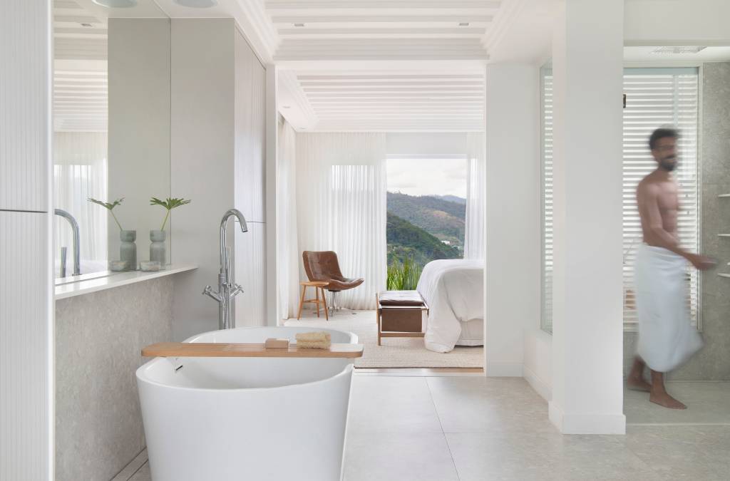 Residência em Itaipava com 480m2 renovada pelo escritório DIEGO RAPOSO ARQUITETURA _ foto 27 Casa com decoração elegante e neutra