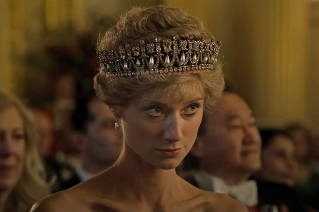 Elizabeth Debicki como Princesa Diana na quinta temporada de "The Crown".
