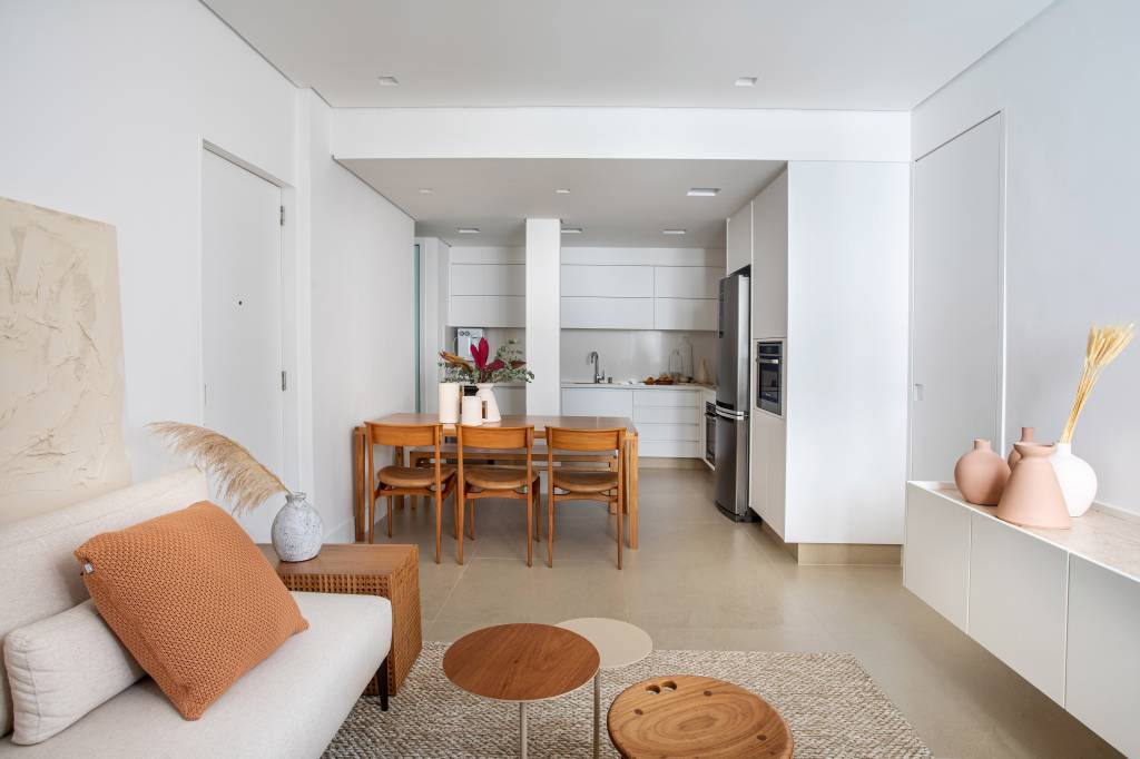 Apartamento com 80m2 em Copacabana assinado pela arquiteta JANAINA STHEL _ foto 1 apartamento com decoração minimalista