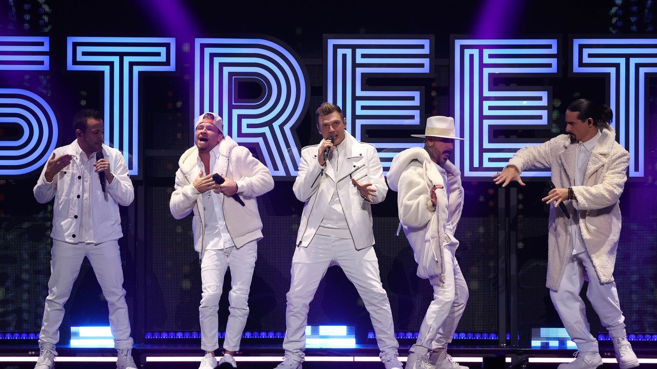 Backstreet Boys durante apresentação no festival iHeartRadio Jingle Ball 2022.