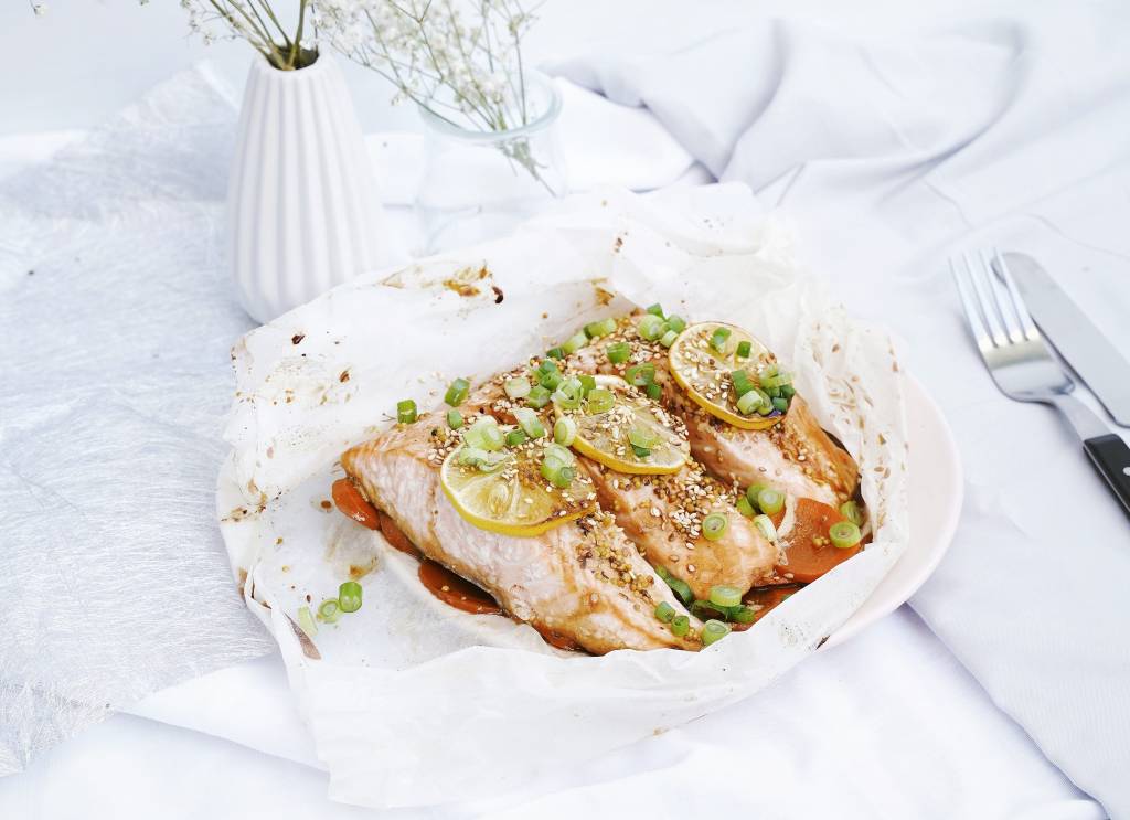 Dicas de chefs para escolher e preparar peixes em casa