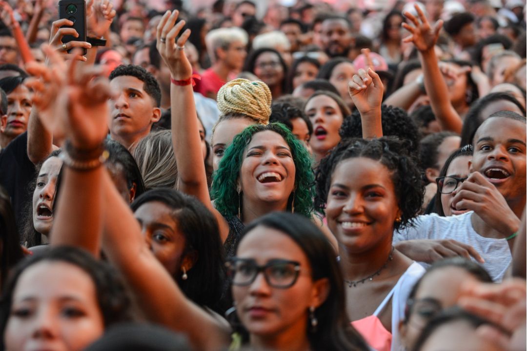 Público se diverte no Festival de Verão Salvador.