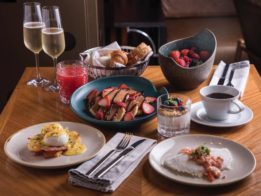 Brunch JW Marriott São Paulo Neto O brunch do hotel JW Marriott São Paulo é servido no restaurante Neto