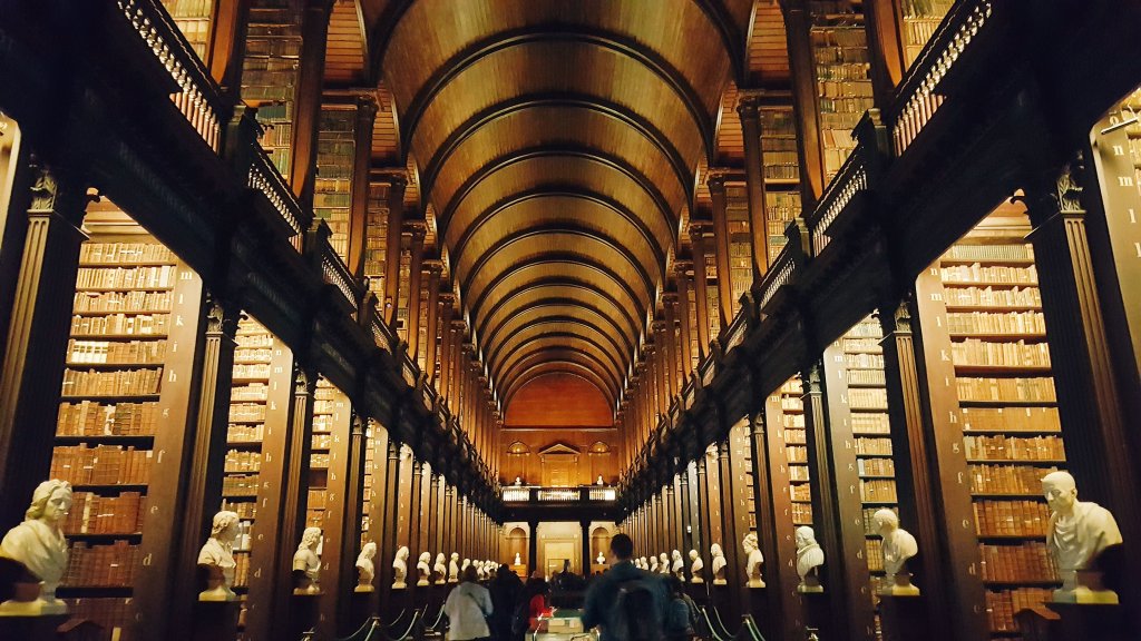Biblioteca do Trinity College de Dublin, na Irlanda