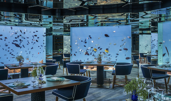 Anantara Kihavah – SEA Underwater Dining Interior Sea, restaurante subaquático do Anantara Kihavah, nas Maldivas