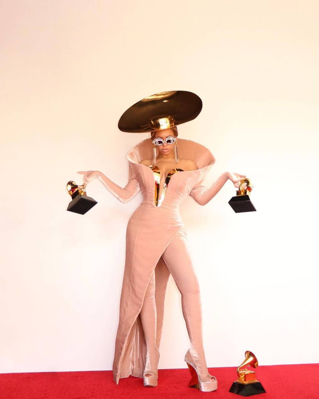beyoncé grammy Beyoncé acumula 32 premiações do Grammy, única artista na história.