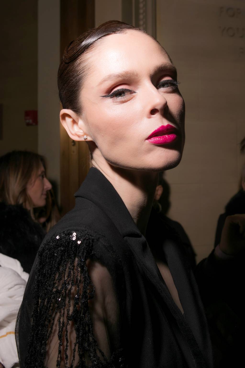 Christian Siriano – February 2023 New York Fashion Week: The Shows maquiagem NYFW - delineado gatinho