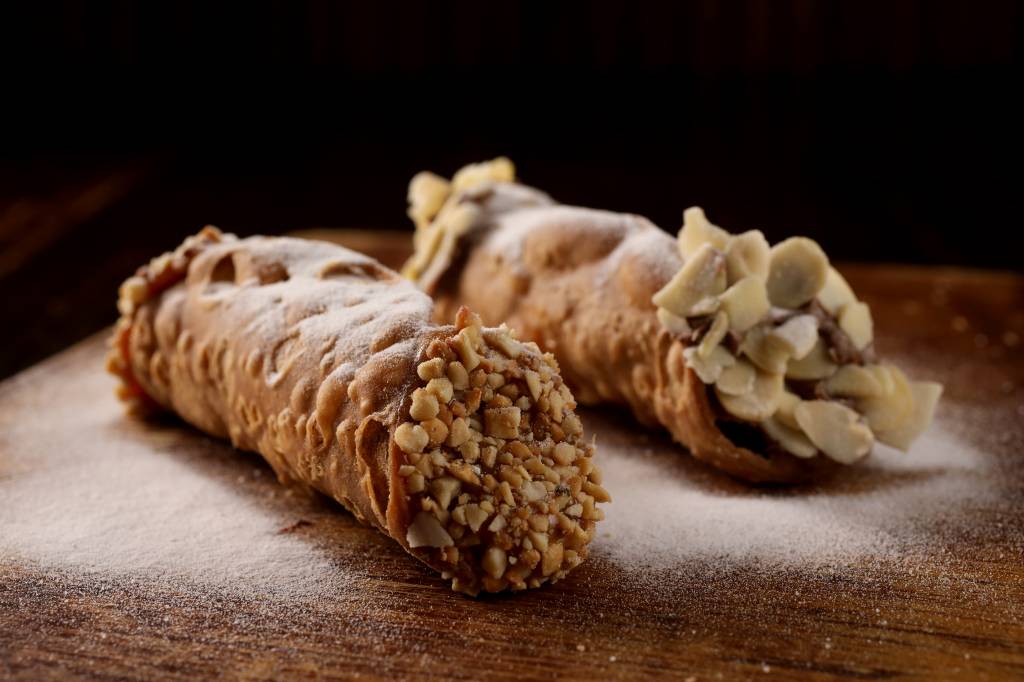 Cannoli – Da Mooca Pizza Shop As opções de cannoli do Da Mooca Pizza Shop