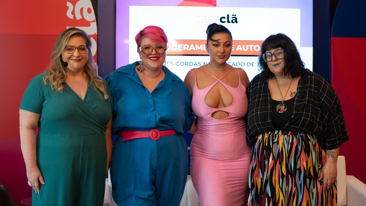 Alessandra Balles, editora-chefe da Veja, e as convidadas Letticia Muniz, Gabi Menezes e Mabê