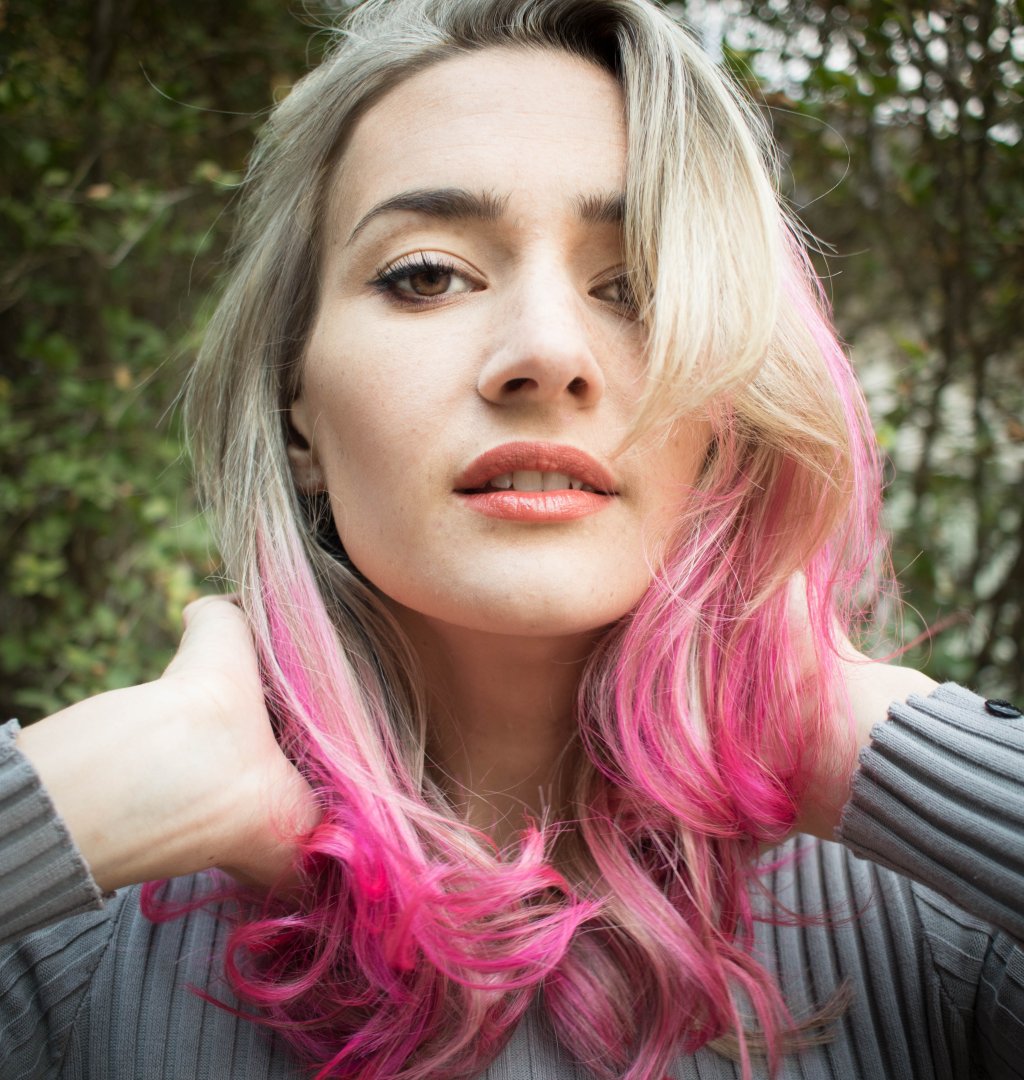 cabelo colorido pontas rosas